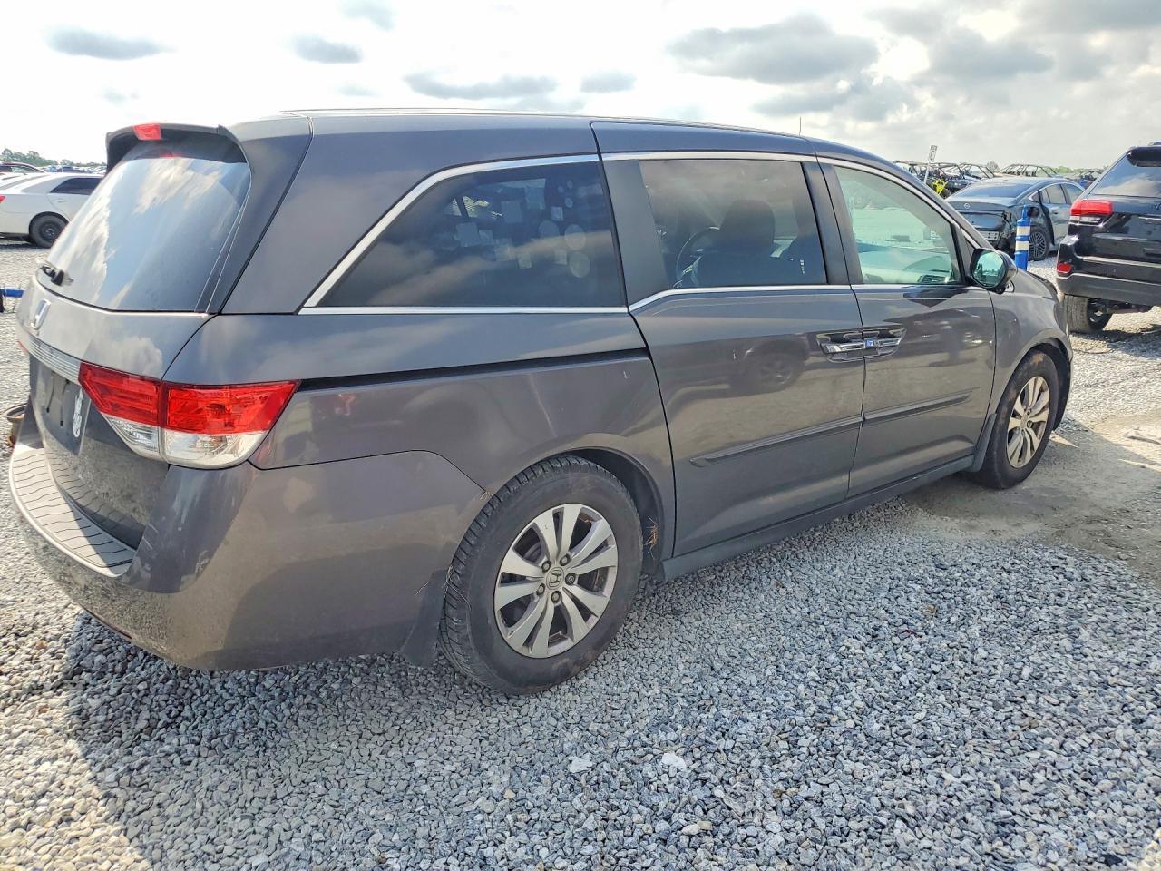 2015 Honda Odyssey Ex - Фото 3
