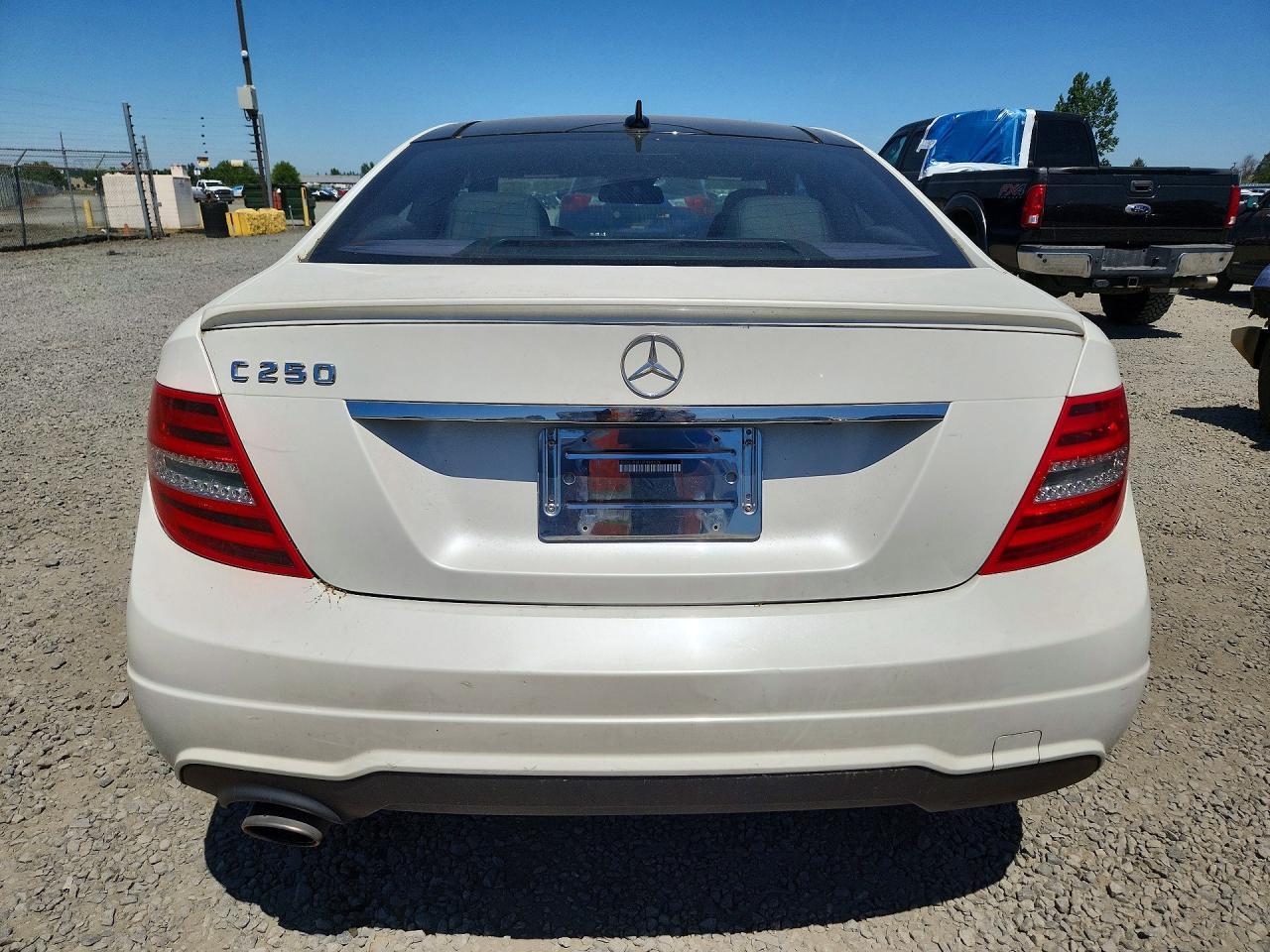 2013 Mercedes-Benz C 250 - Фото 6