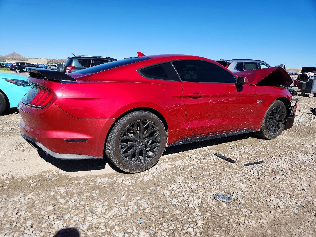 2020 Ford Mustang Gt - Фото 3