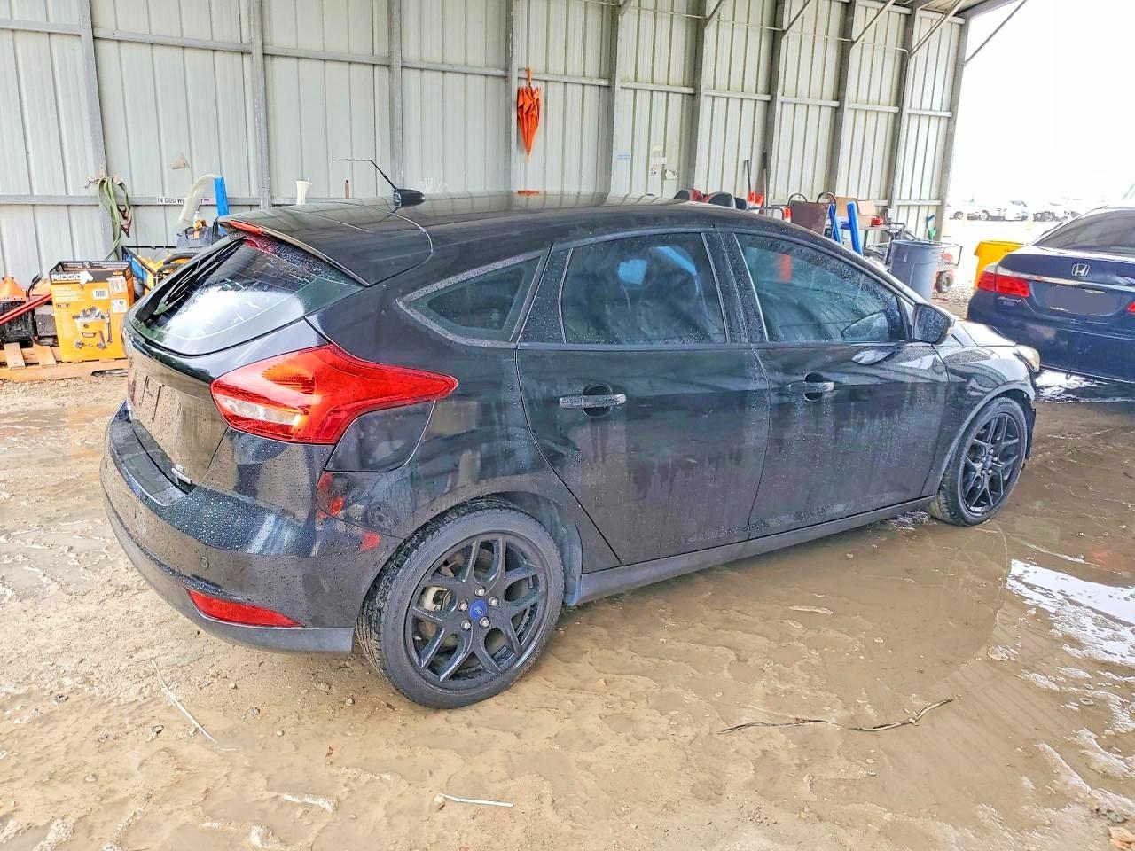 2016 Ford Focus Se - Фото 3