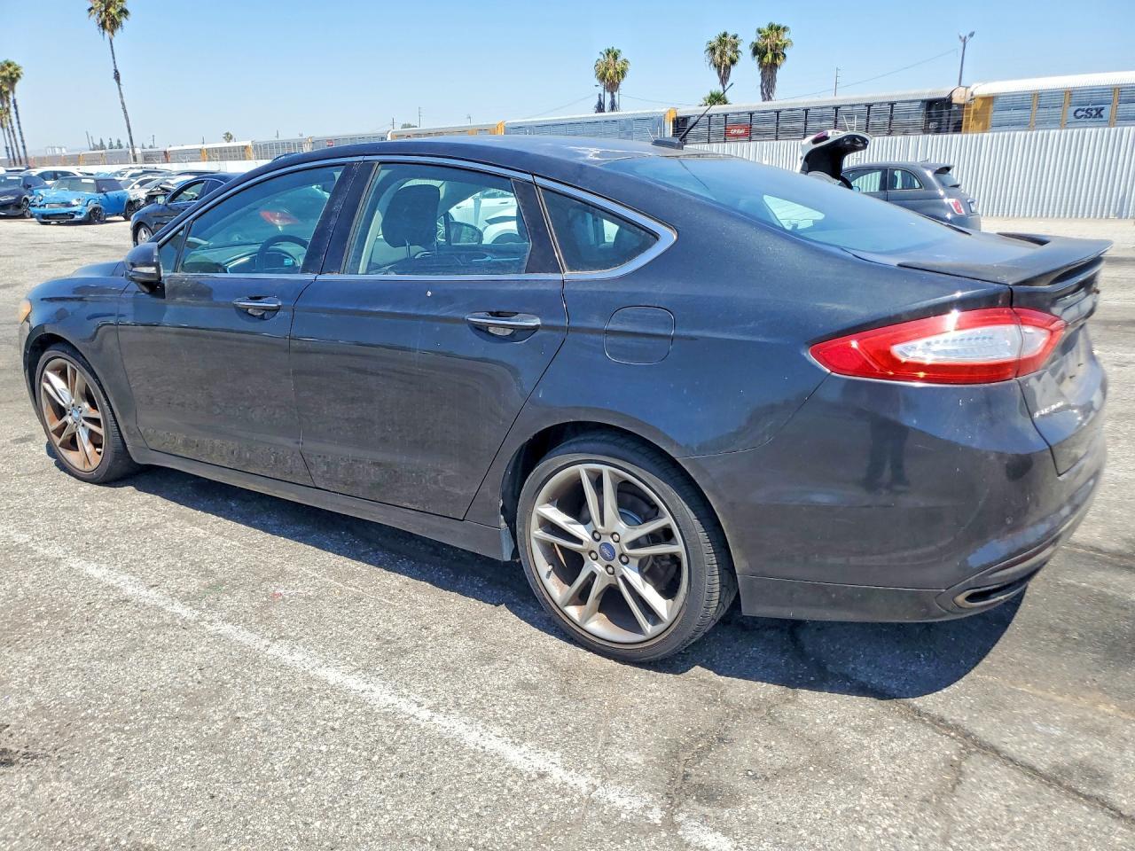 2013 Ford Fusion Energi Titani - Фото 2