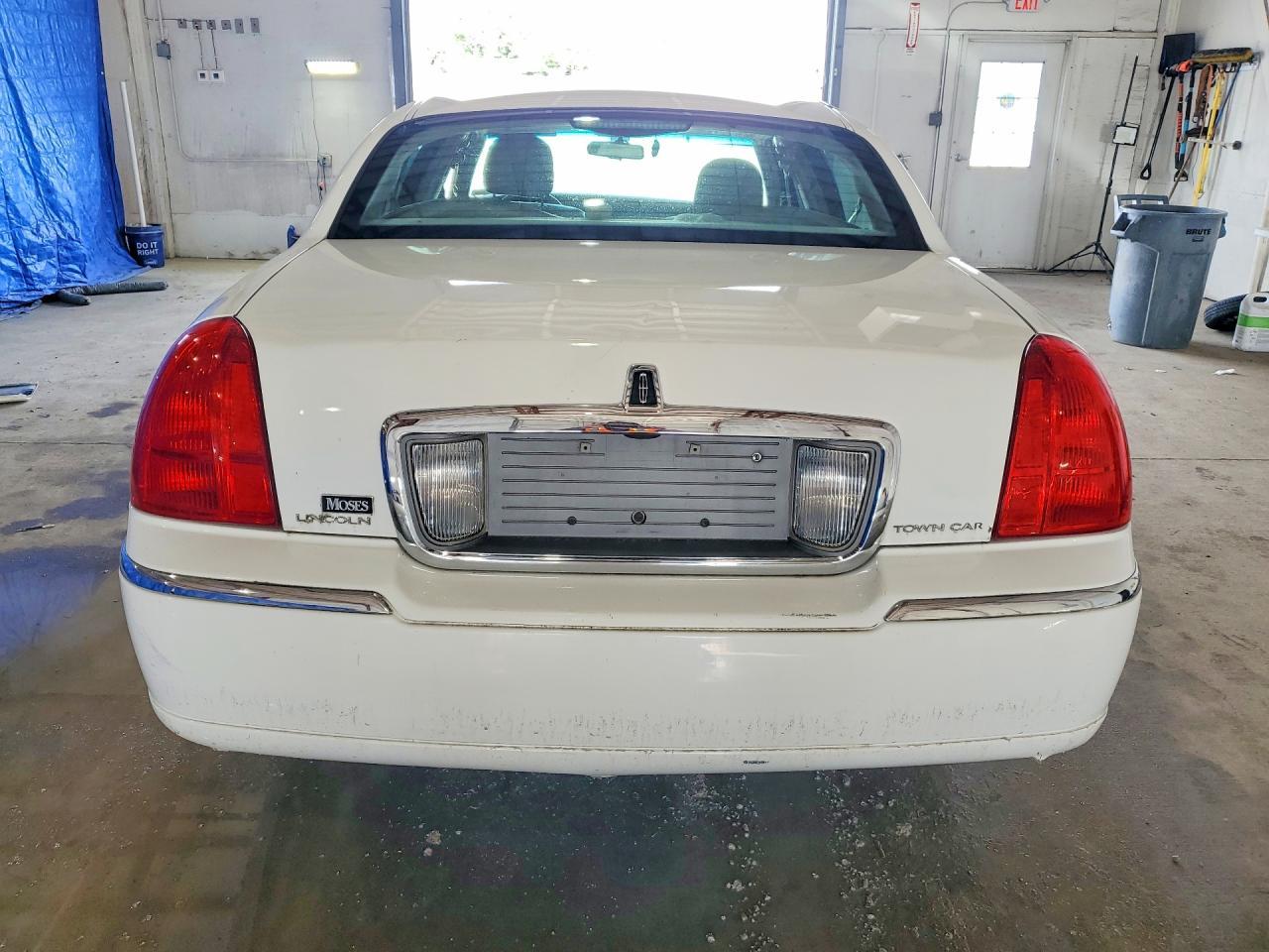 2006 Lincoln Town Car Signature Limited - Фото 6