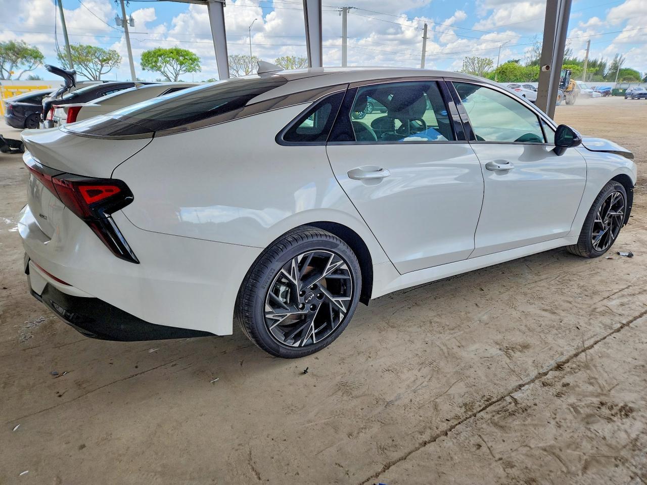 2025 Kia K5 Gt Line - Фото 3
