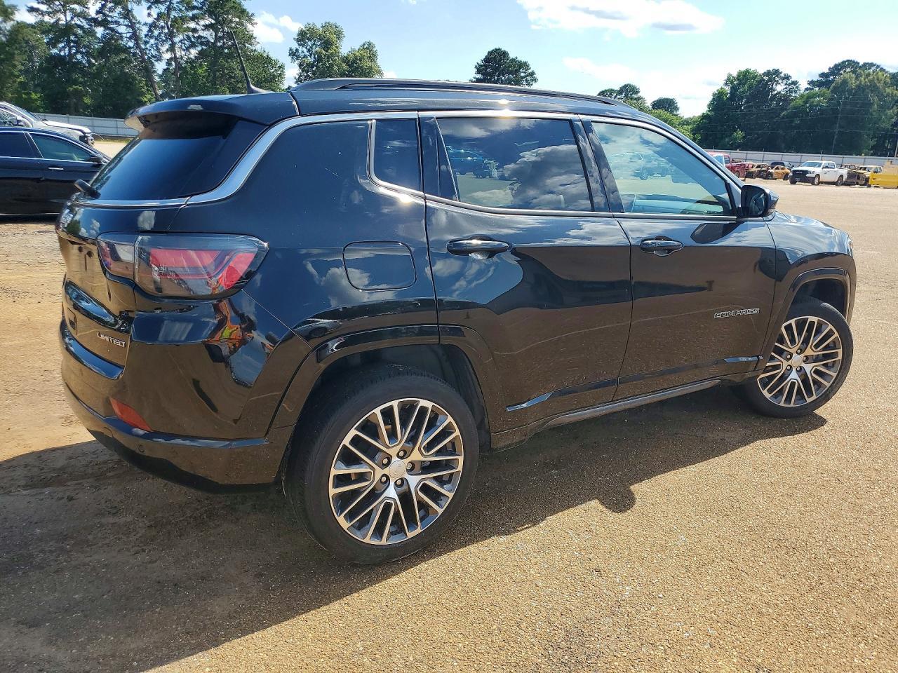 2023 Jeep Compass Limited - Фото 3