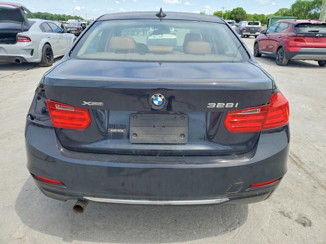 2013 BMW 328 Xi - Image 6