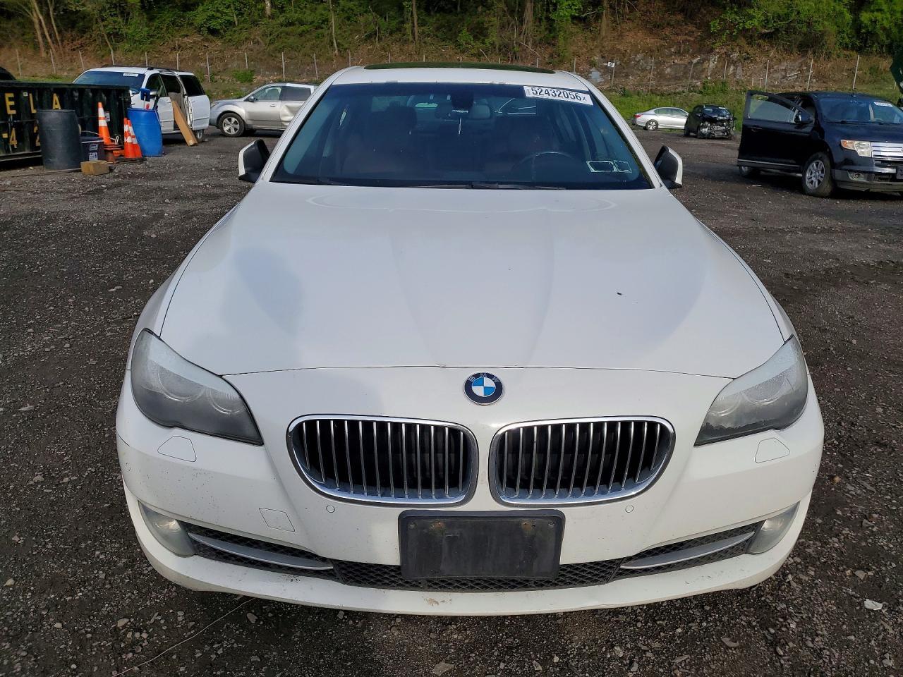 2013 BMW 528 Xi - Image 5
