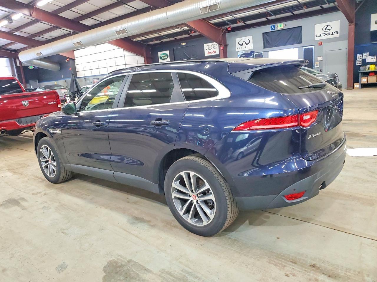 2019 Jaguar F-Pace Premium - Image 2