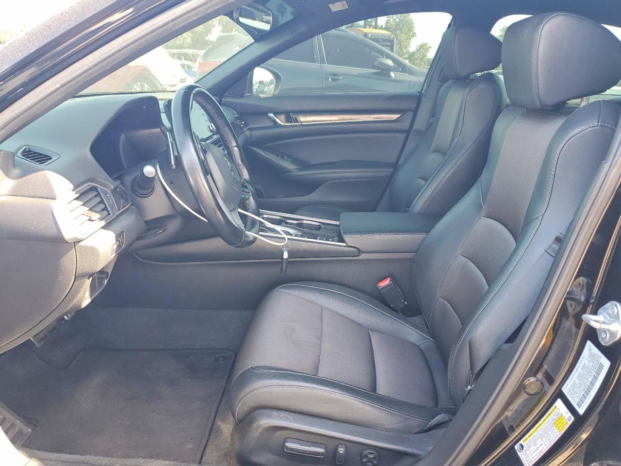 2021 Honda Accord Sport - Image 7