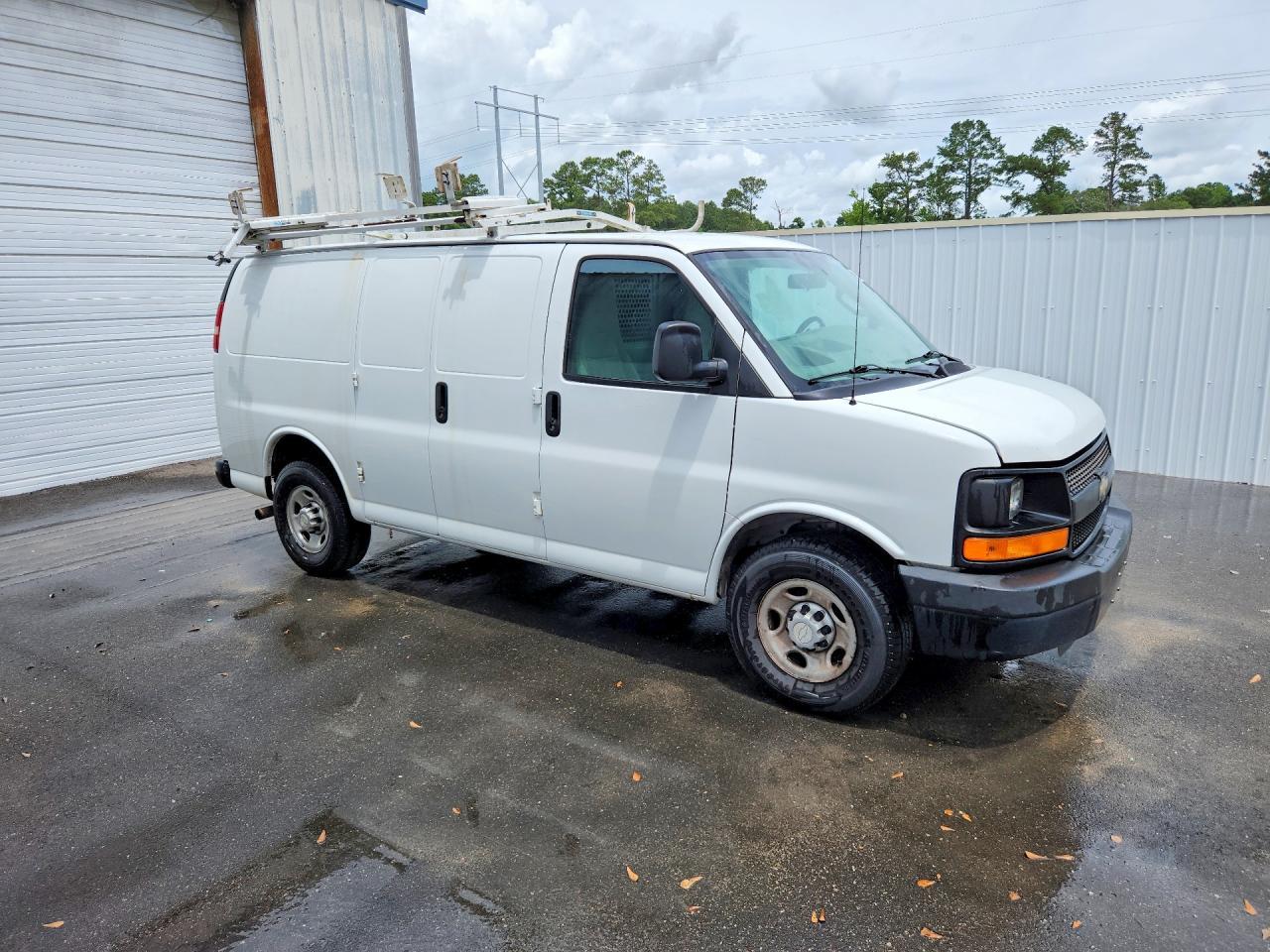 2016 Chevy Express G2500 - Image 4