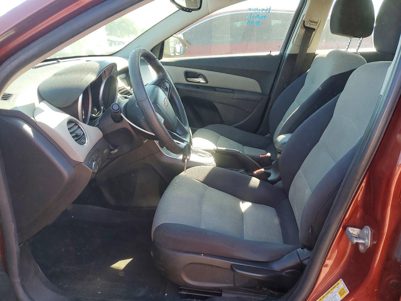 2013 Chevrolet Cruze Ls - Image 7