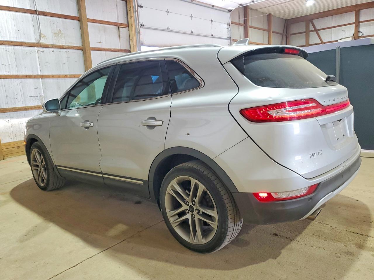 2018 Lincoln Mkc Reserve - Image 2