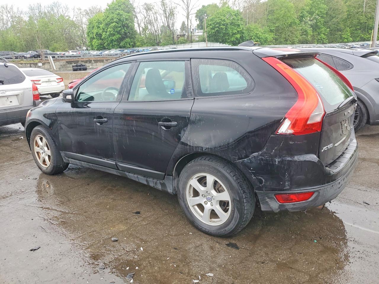 2011 Volvo Xc60 - Image 2