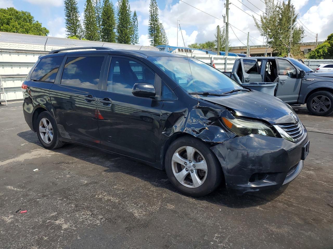 2011 Toyota Sienna Le - Фото 4