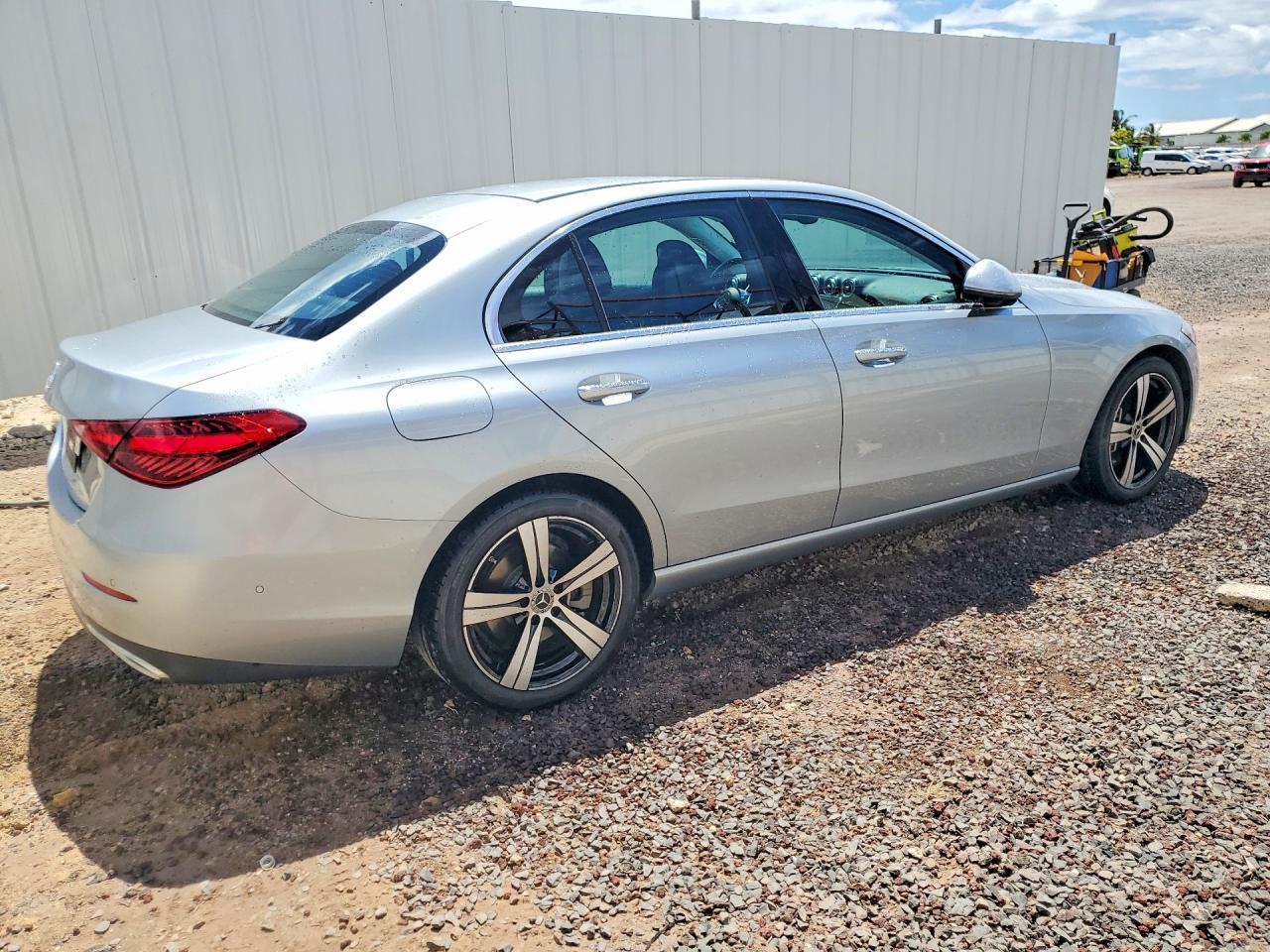 2023 Mercedes-Benz C 300 - Фото 3