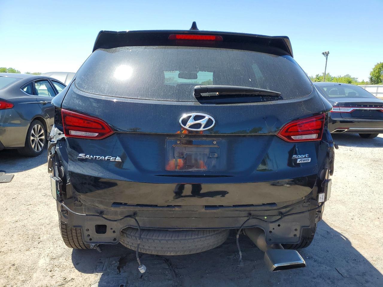 2017 Hyundai Santa Fe Sport 2.4L - Фото 6