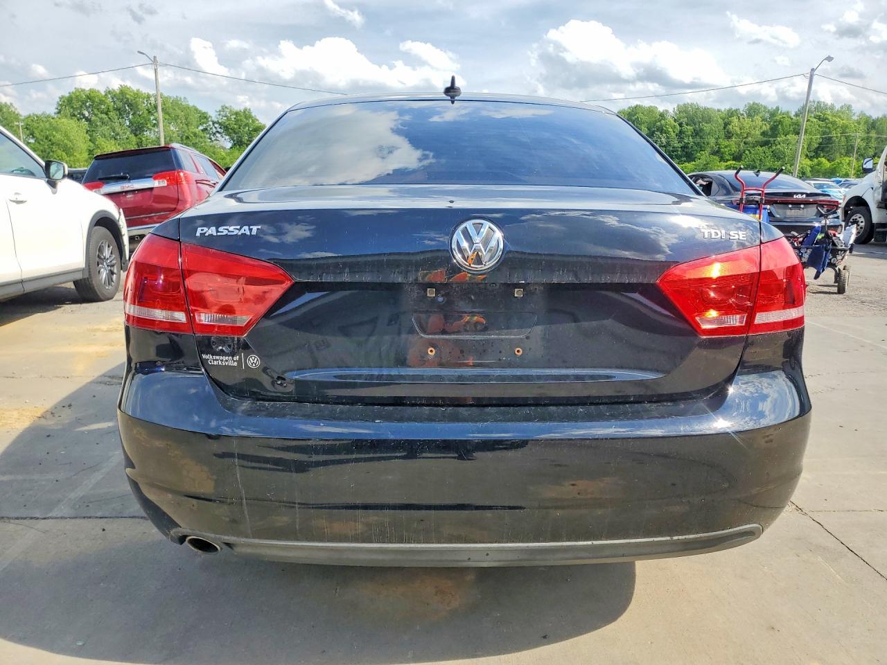 2015 Volkswagen Passat - Image 6