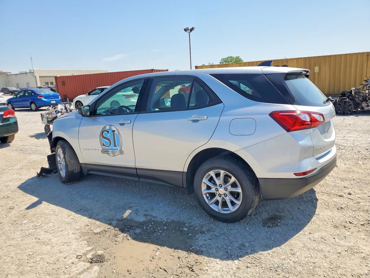 2019 Chevrolet Equinox Ls - Фото 2