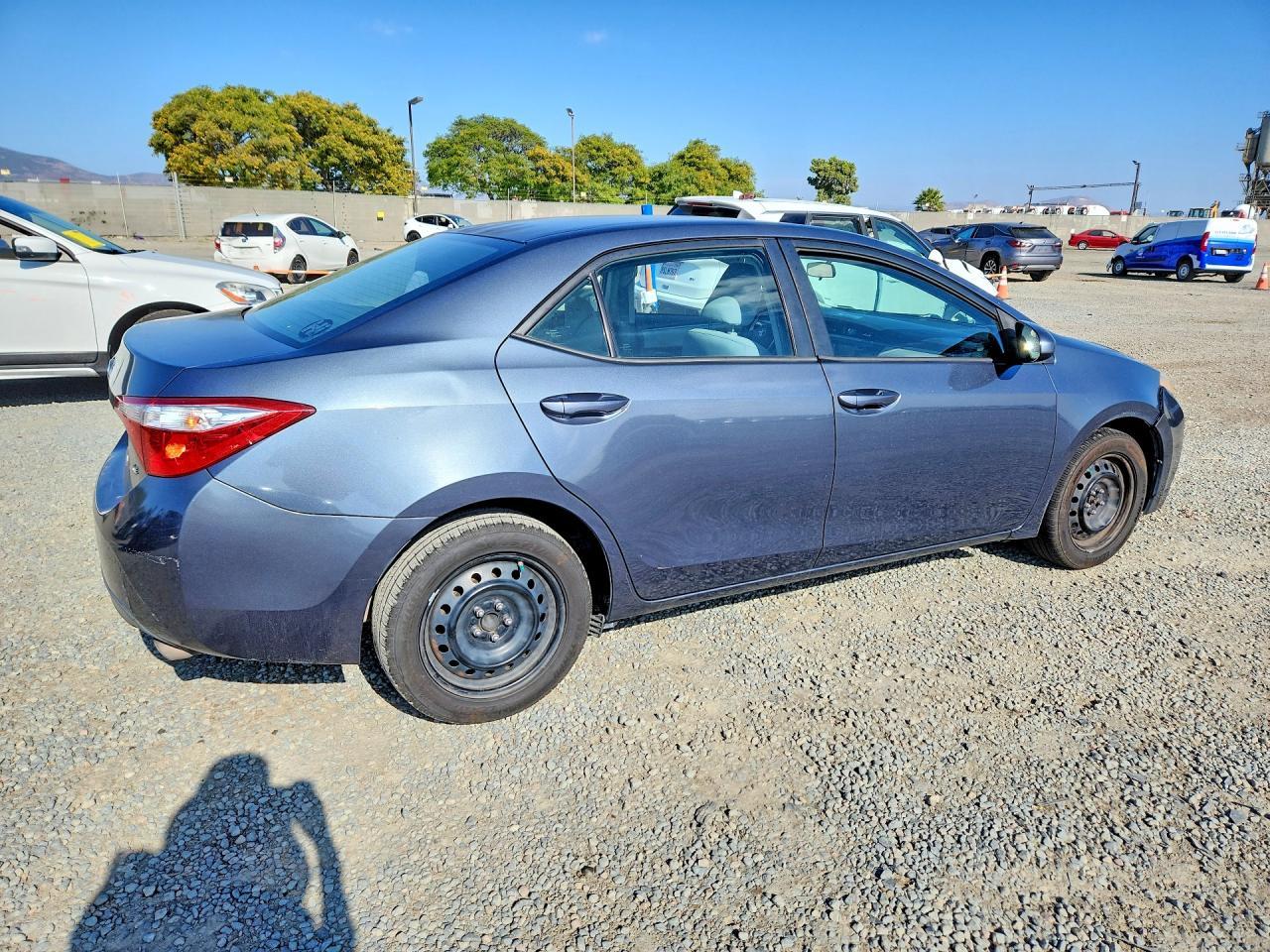 2014 Toyota Corolla Le - Фото 3