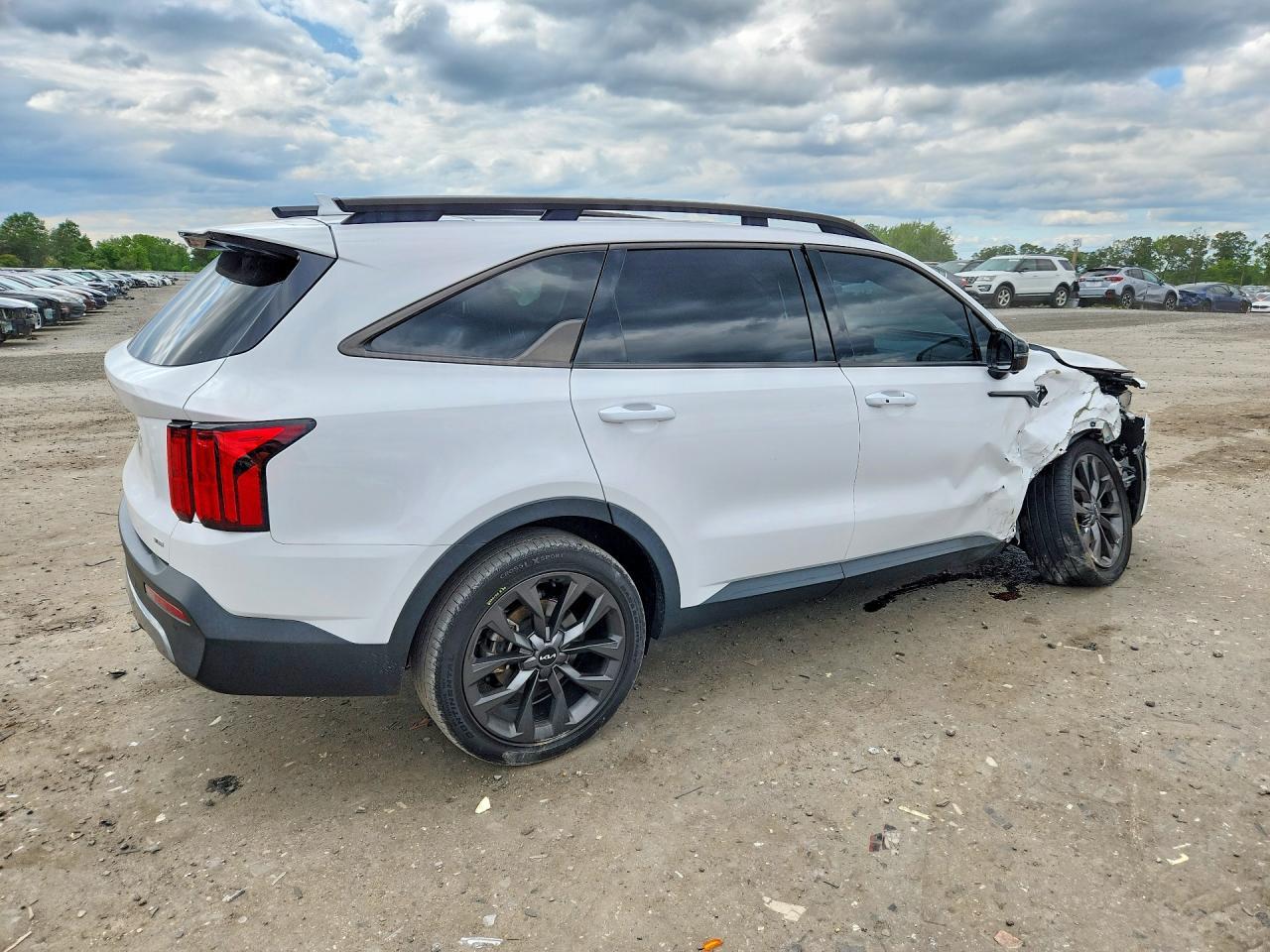 2023 Kia Sorento X-Line Sx Prestige - Фото 3