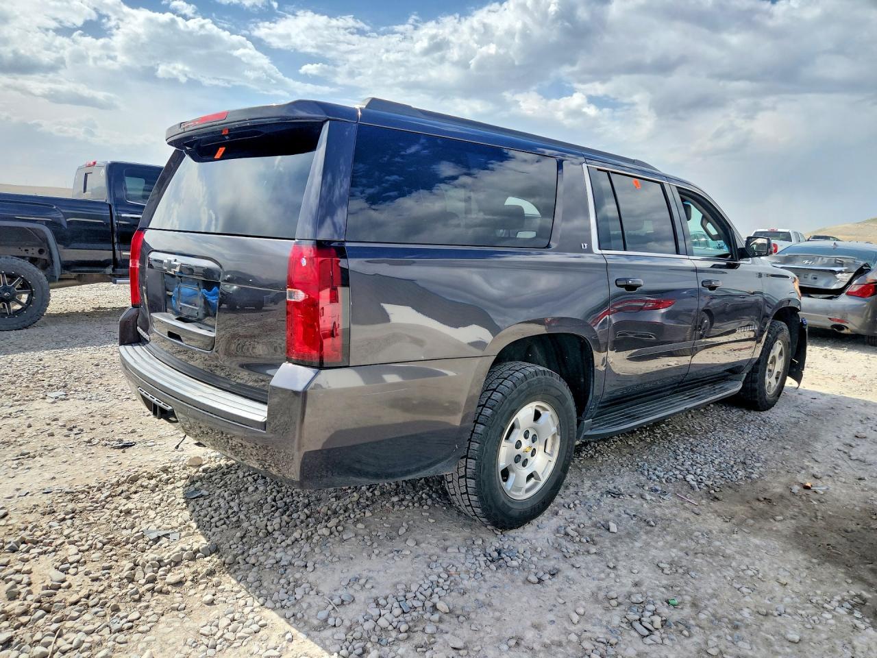 2017 Chevrolet Suburban K1500 Lt - Фото 3