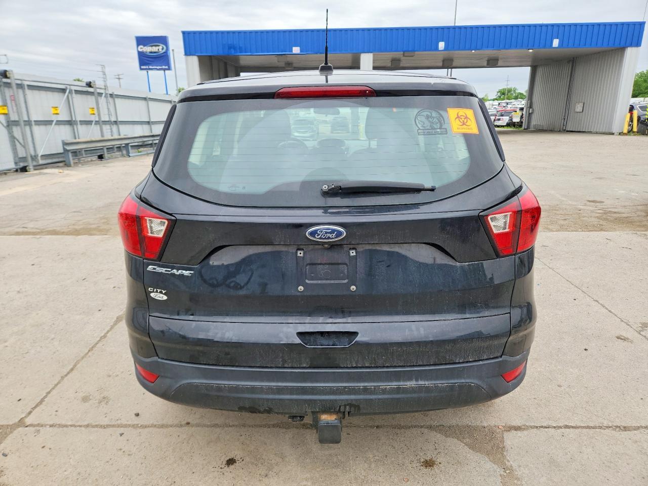 2019 Ford Escape S - Фото 6