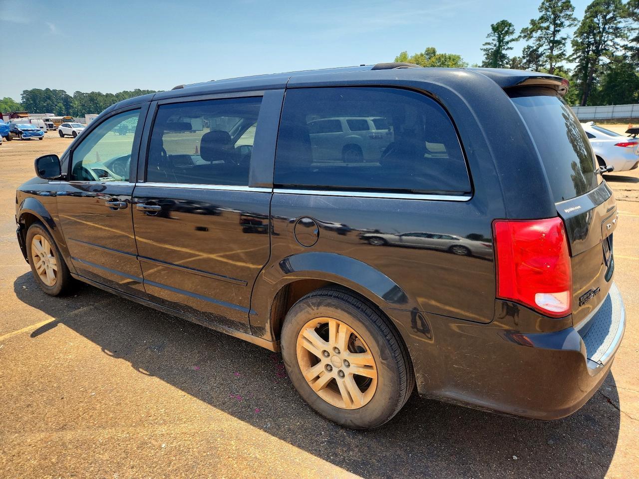 2012 Dodge Grand Caravan Crew - Image 2