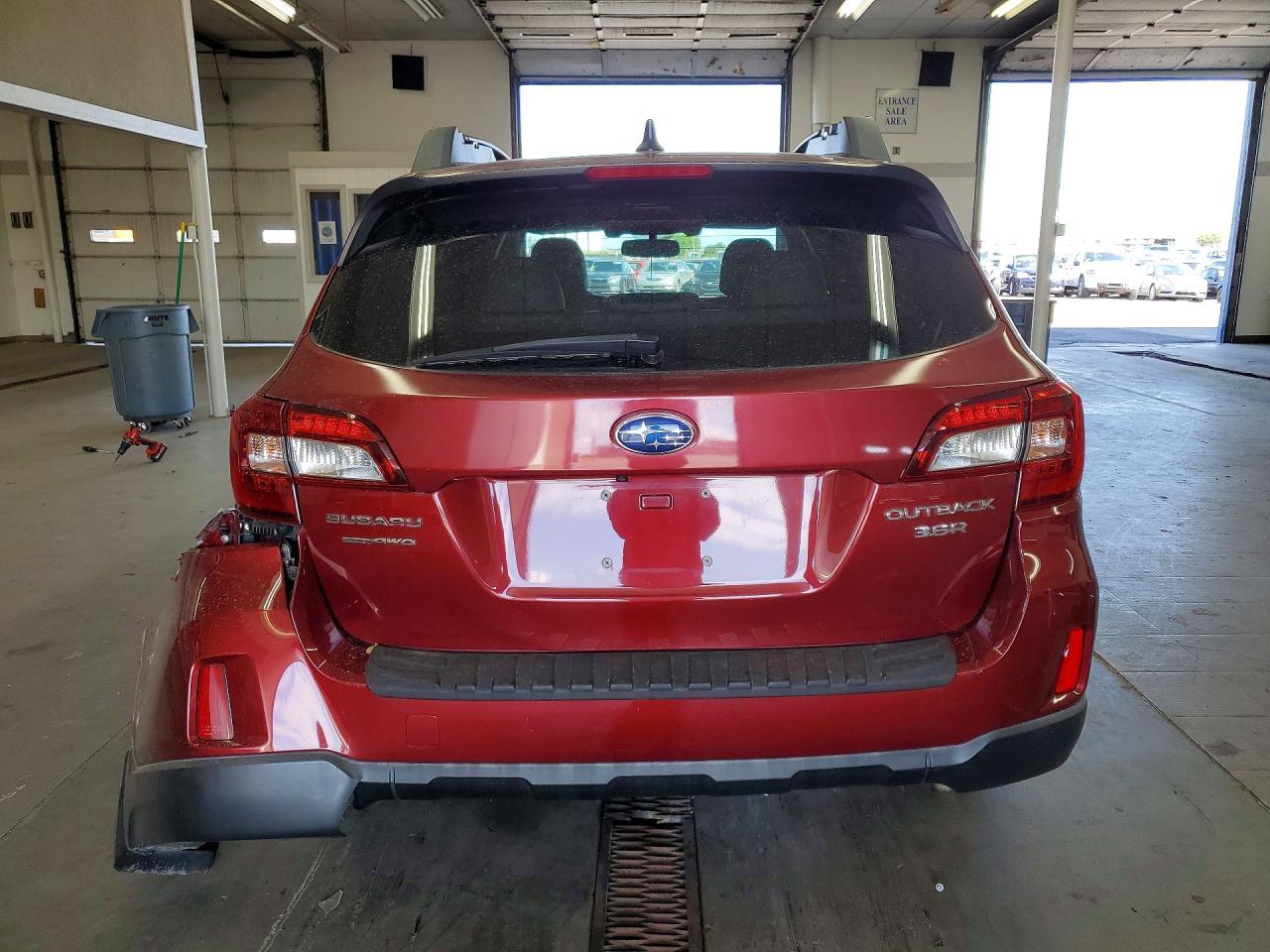 2016 Subaru Outback 3.6R Limited - Фото 6