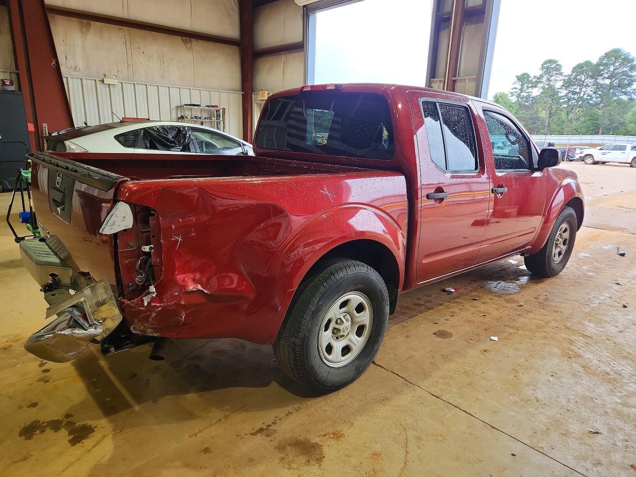 2015 Nissan Frontier S - Image 3