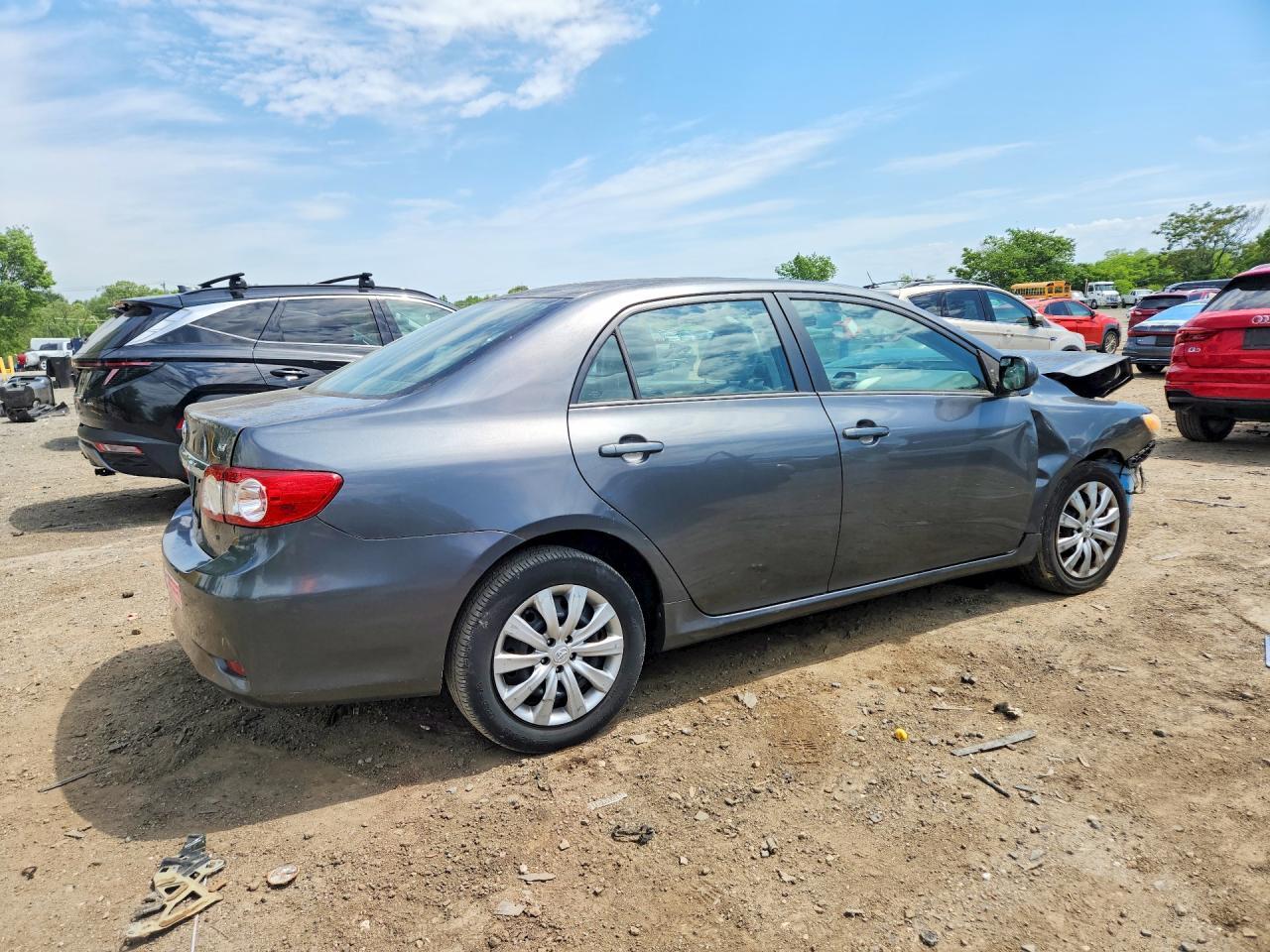 2012 Toyota Corolla Le - Фото 3
