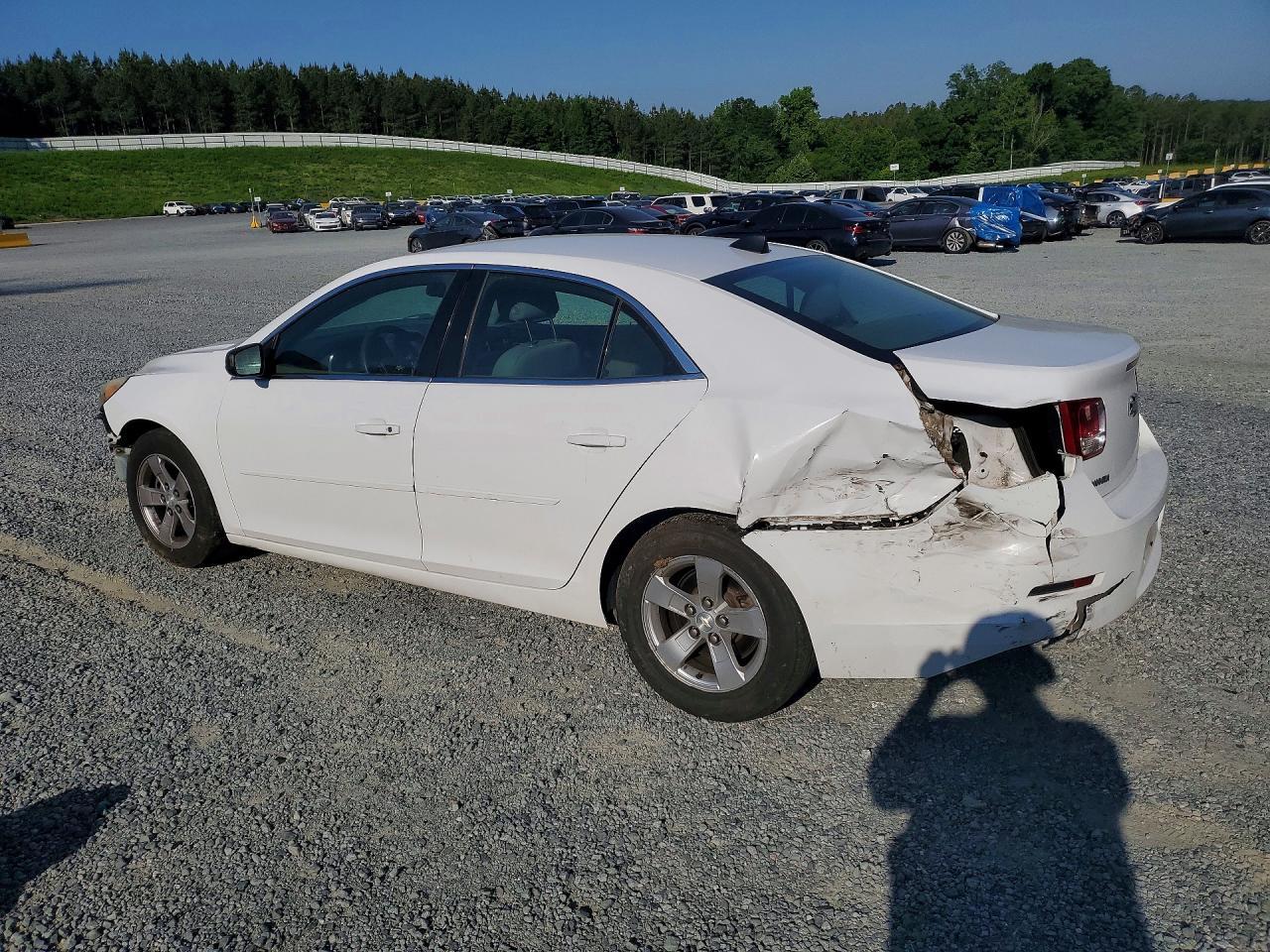 2013 Chevrolet Malibu Ls - Фото 2