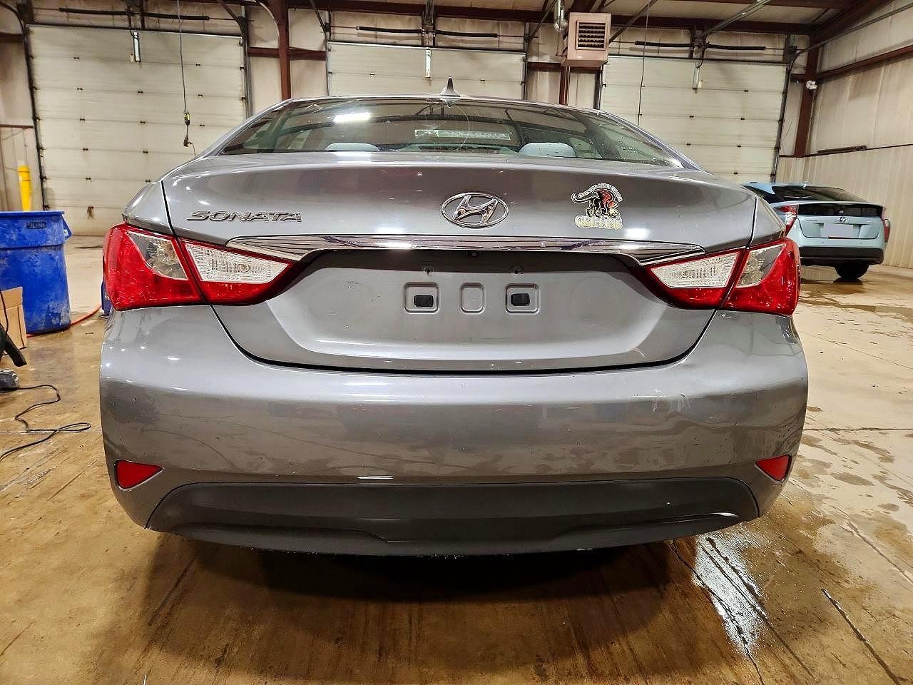 2014 Hyundai Sonata Gls - Image 6