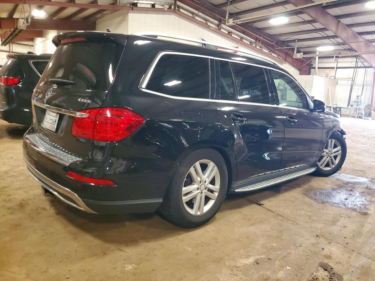 2013 Mercedes-Benz Gl 450 4Matic - Image 3