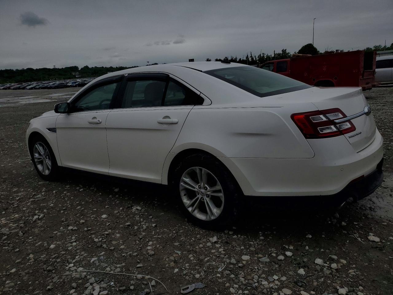 2014 Ford Taurus Sel - Фото 2