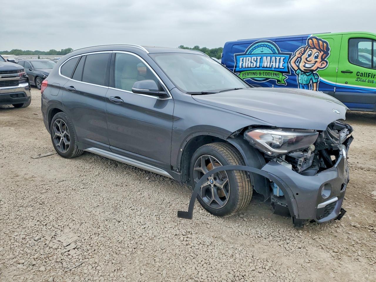 2018 BMW X1 xDrive28I - Фото 4