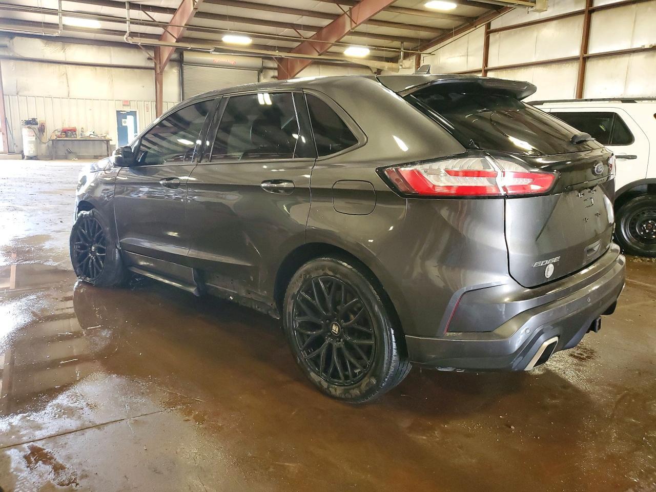 2019 Ford Edge St - Фото 2