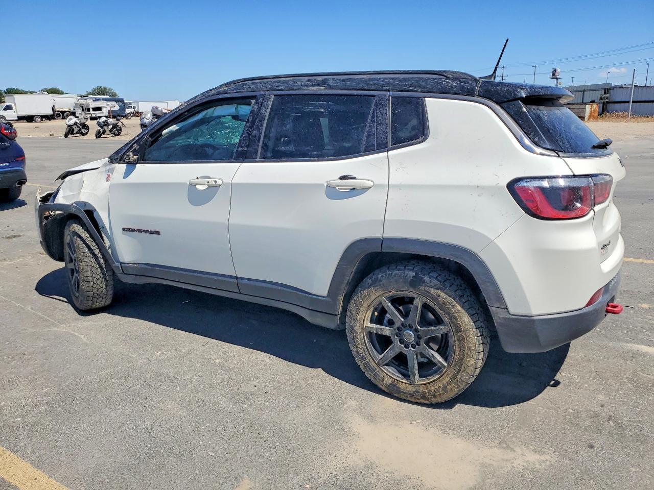 2018 Jeep Compass Trailhawk - Фото 2