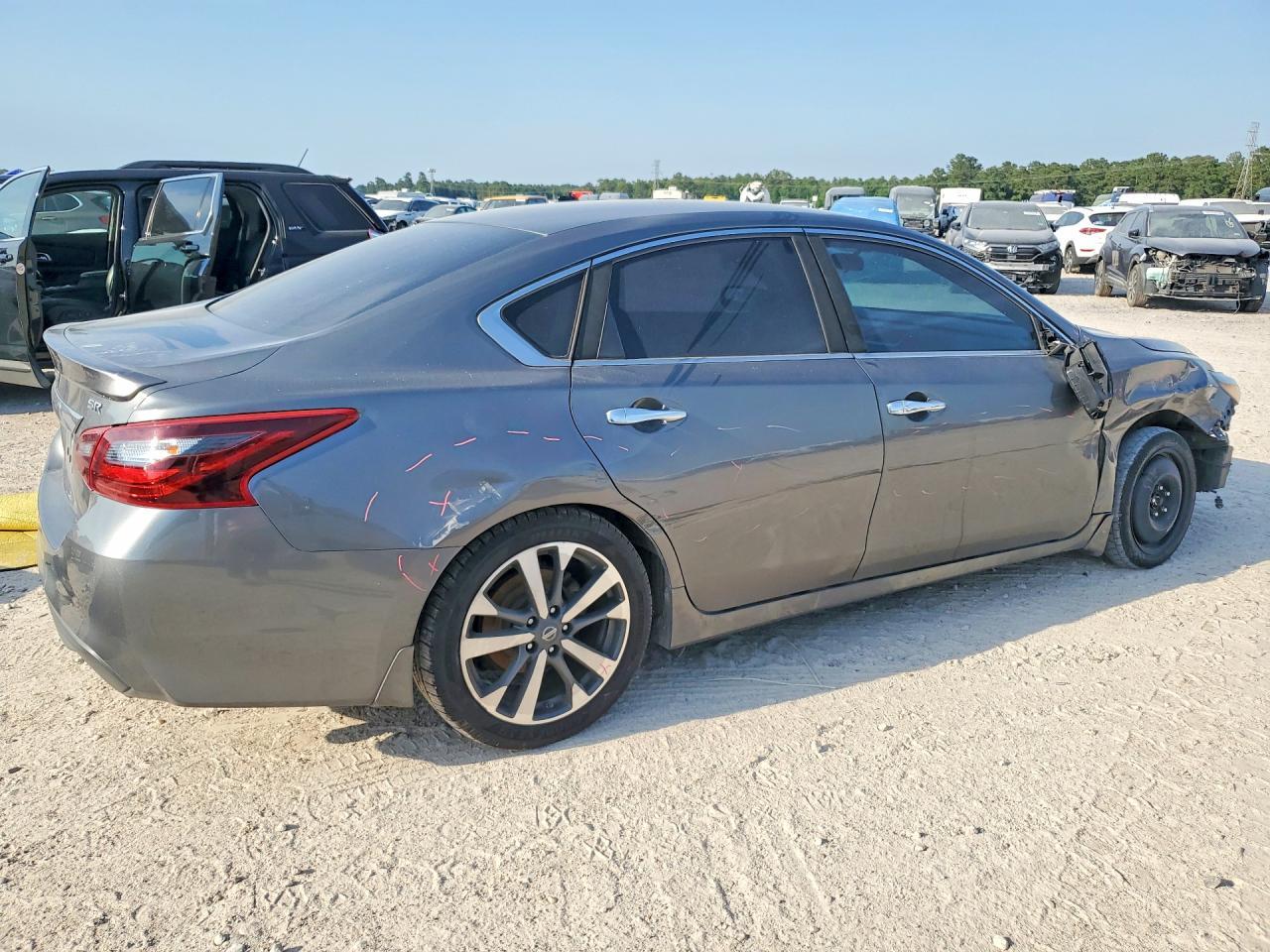 2017 Nissan Altima 2.5 Sr - Фото 3