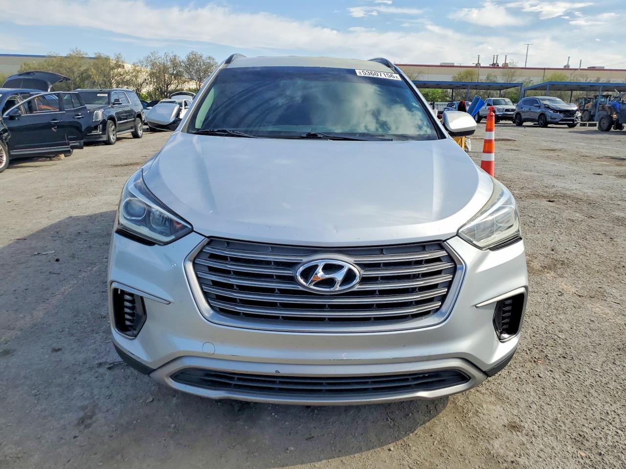2017 Hyundai Santa Fe Se - Фото 5