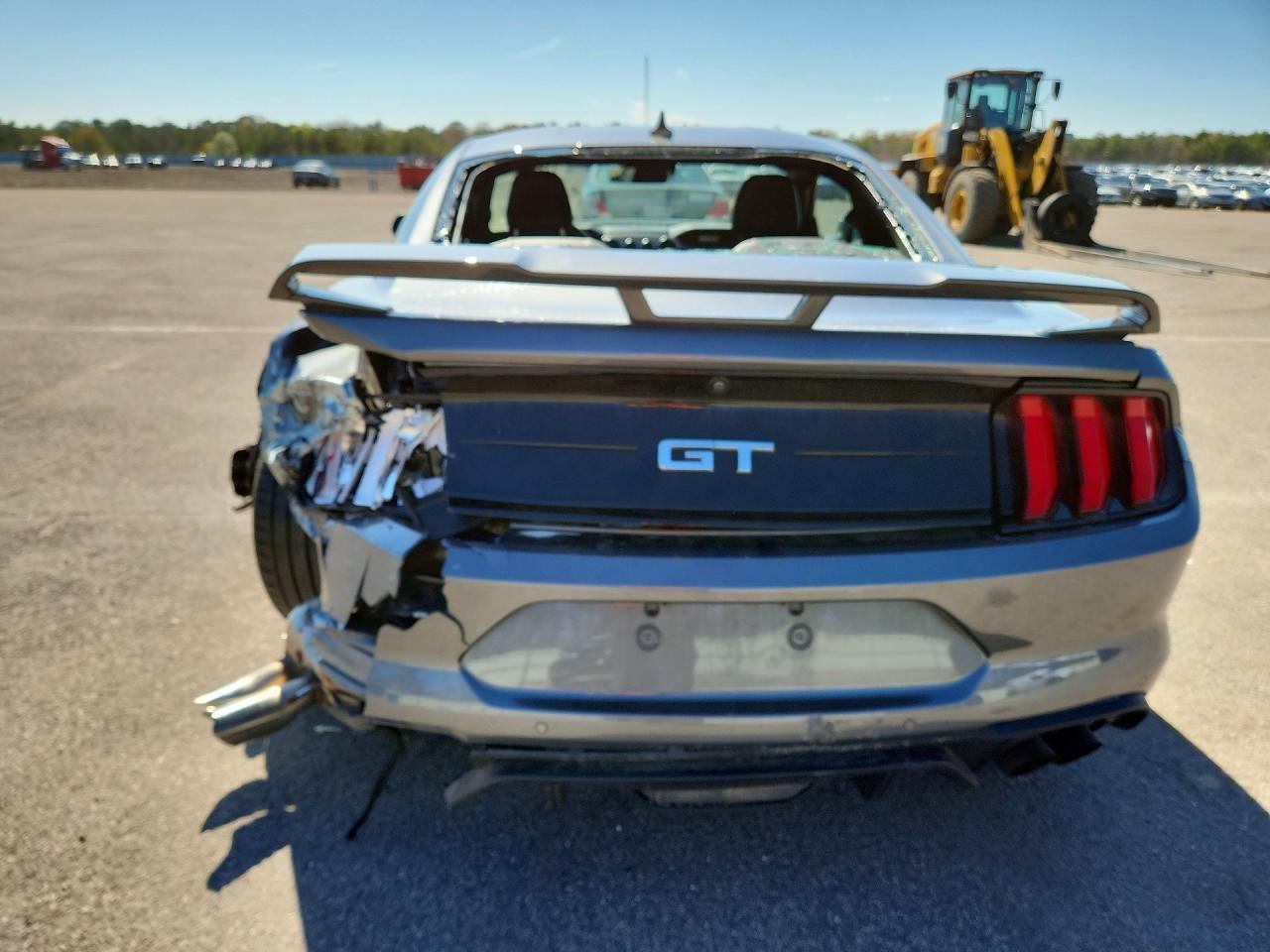 2022 Ford Mustang Gt - Фото 6