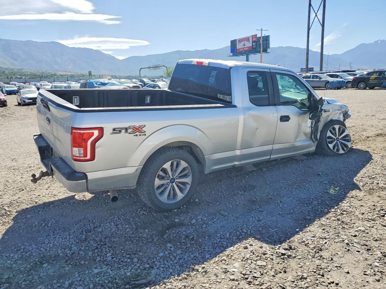 2017 Ford F150 Super Cab - Image 3