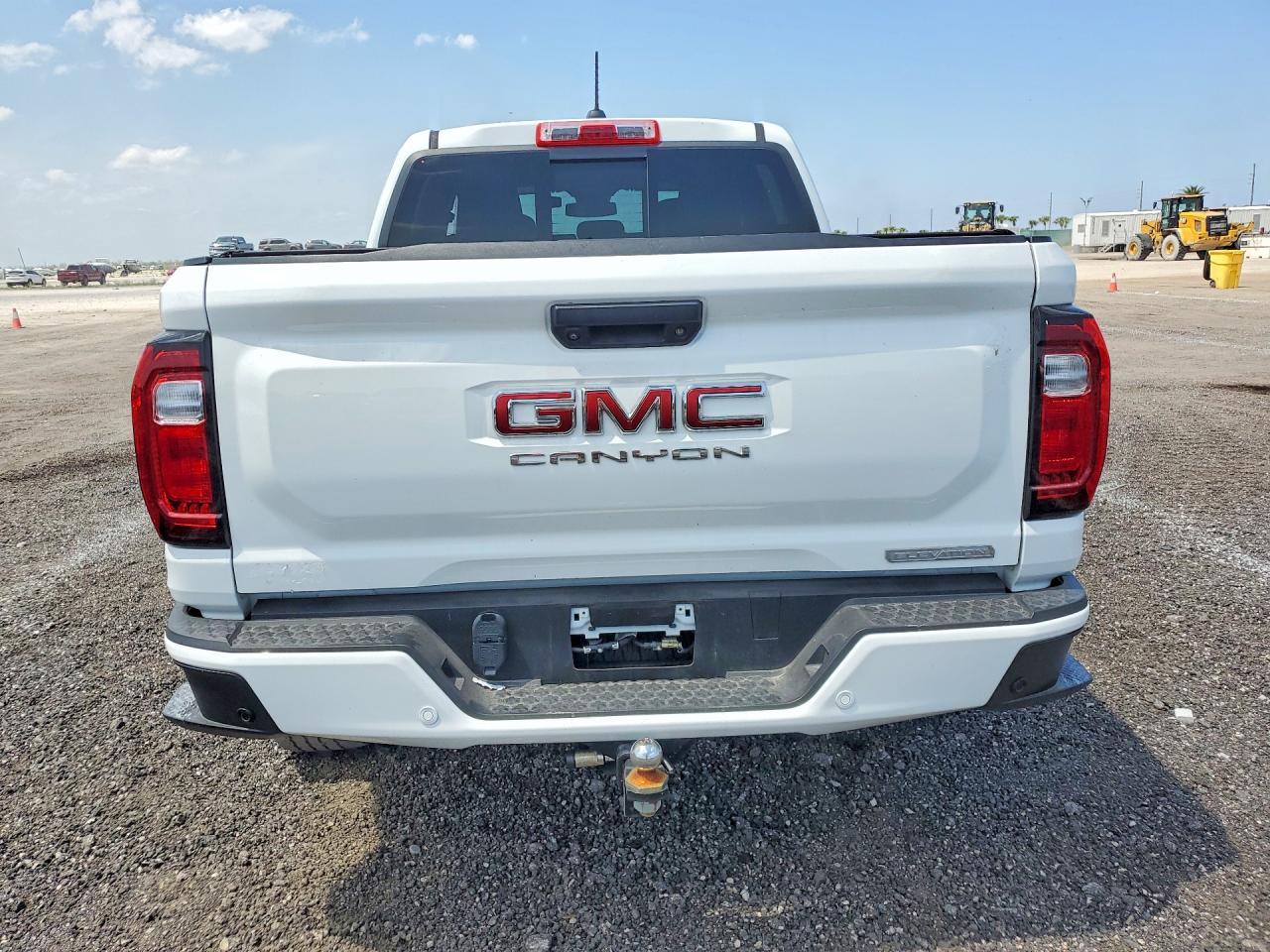 2023 GMC Canyon Elevation - Image 6