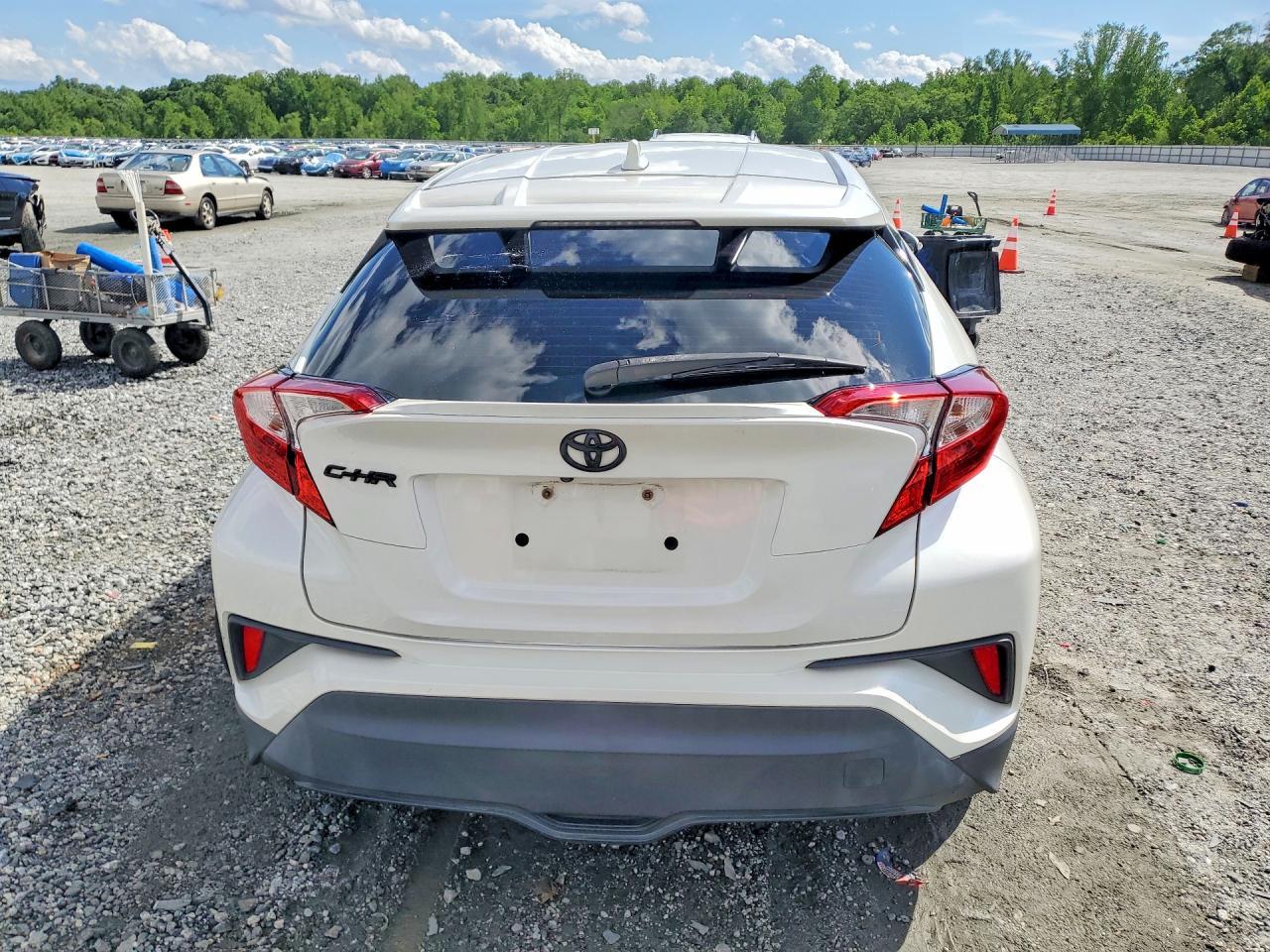 2019 Toyota C-Hr Le - Фото 6