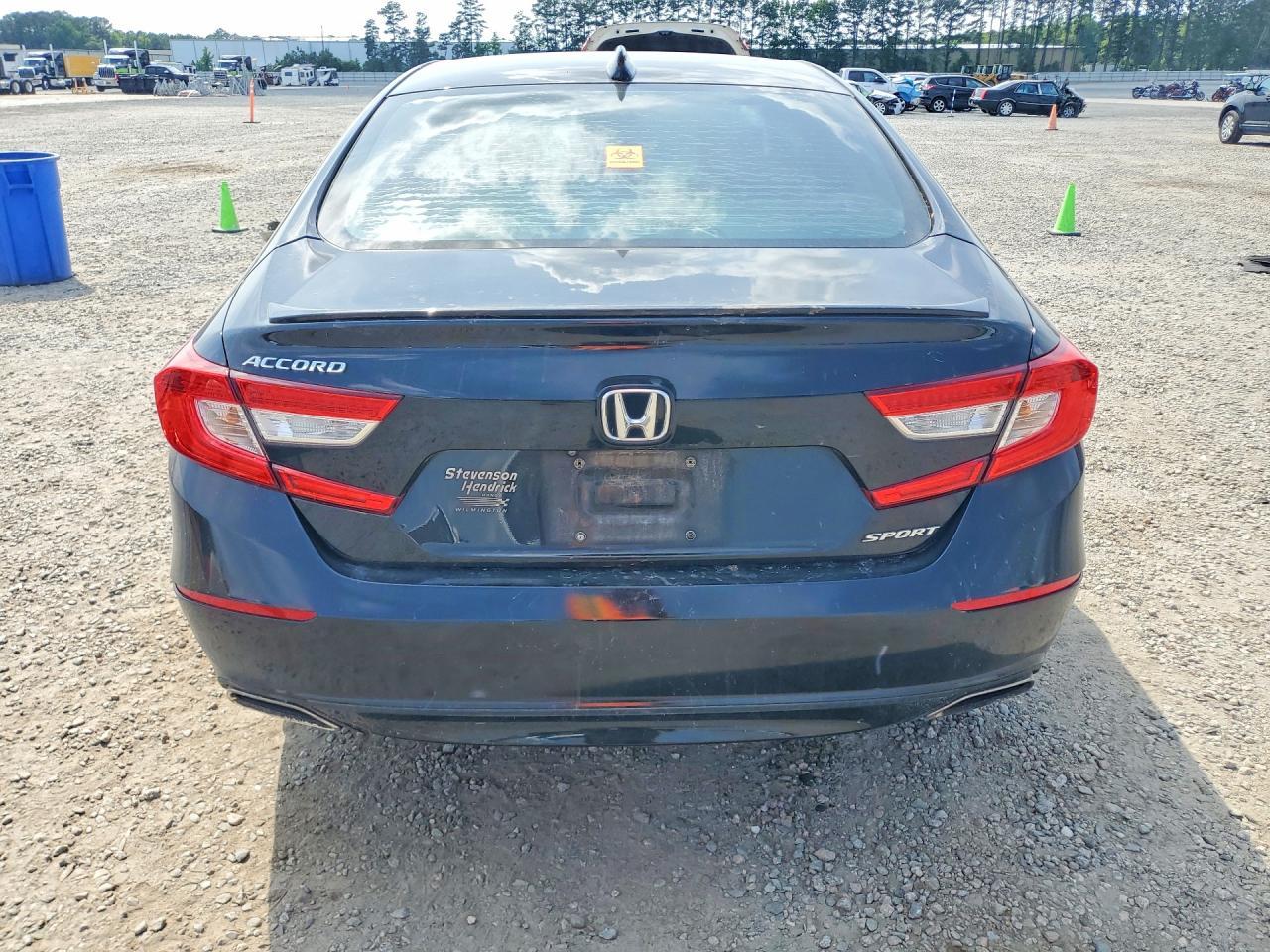 2019 Honda Accord Sport - Image 6