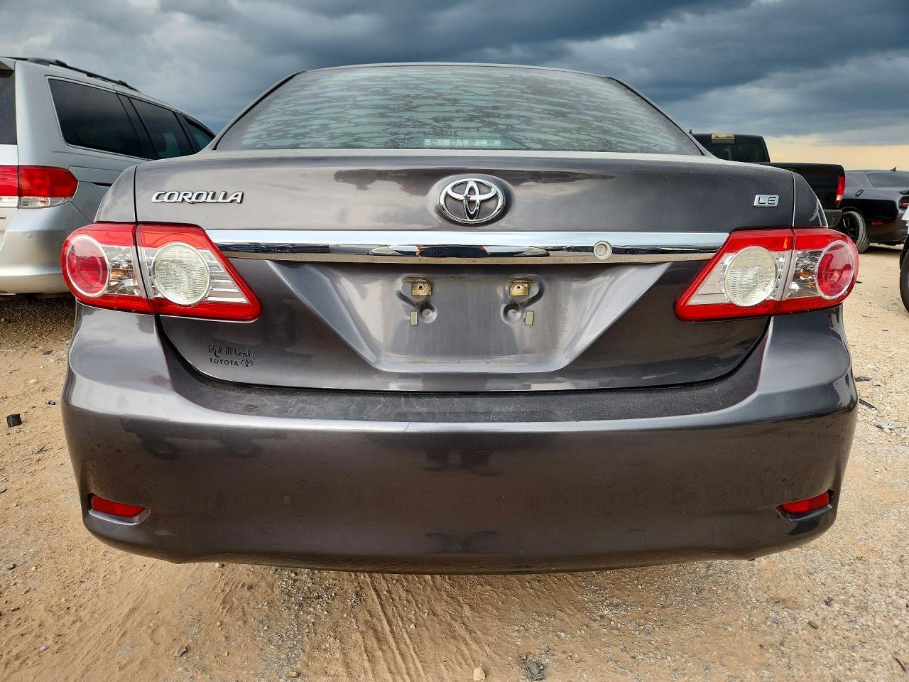 2013 Toyota Corolla Le - Image 6