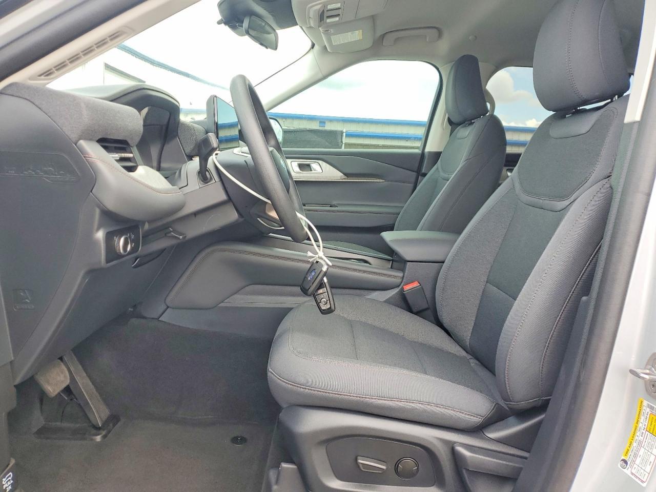 2026 Ford Explorer Active - Фото 7