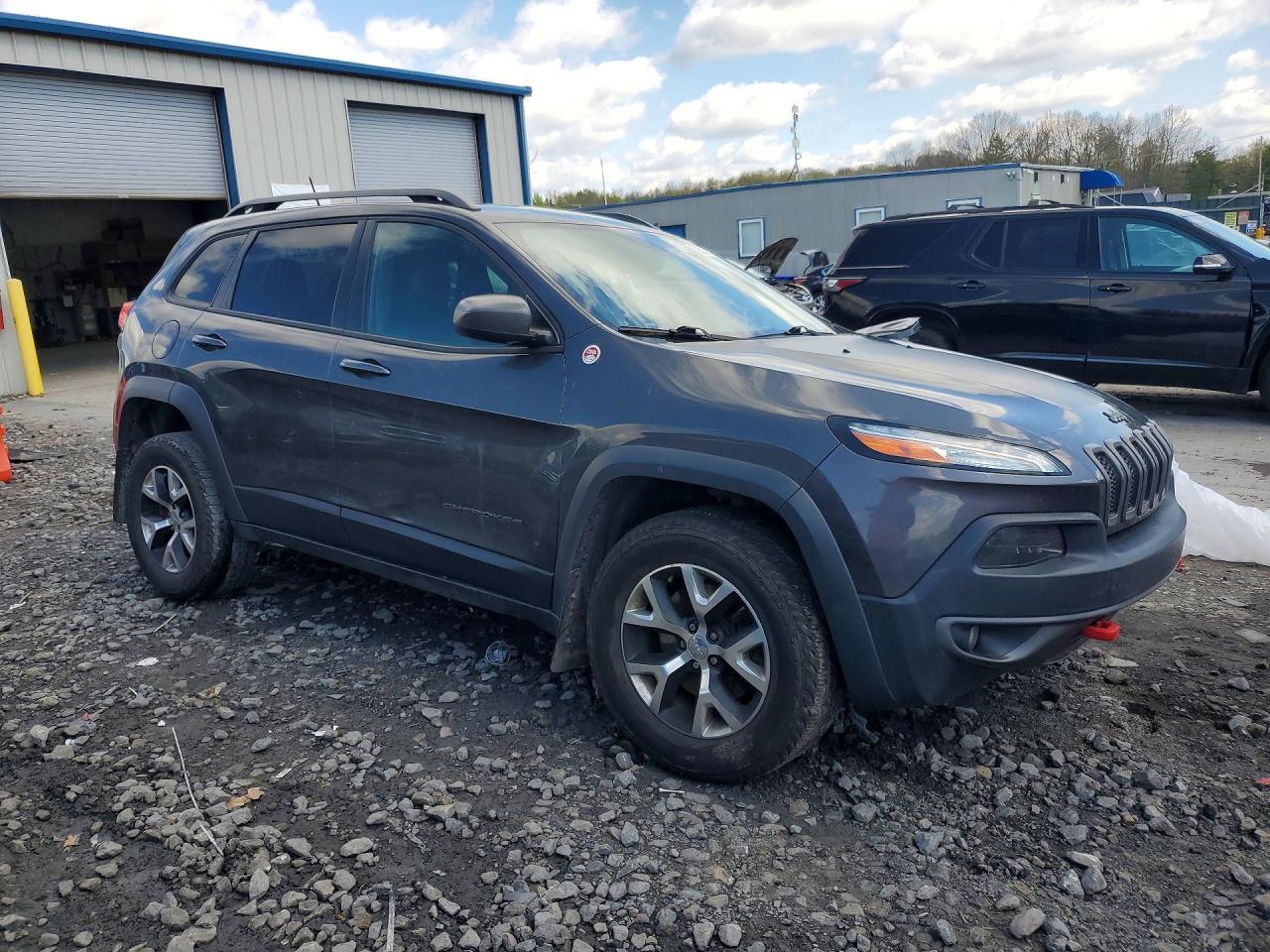 2015 Jeep Cherokee Trailhawk - Фото 4