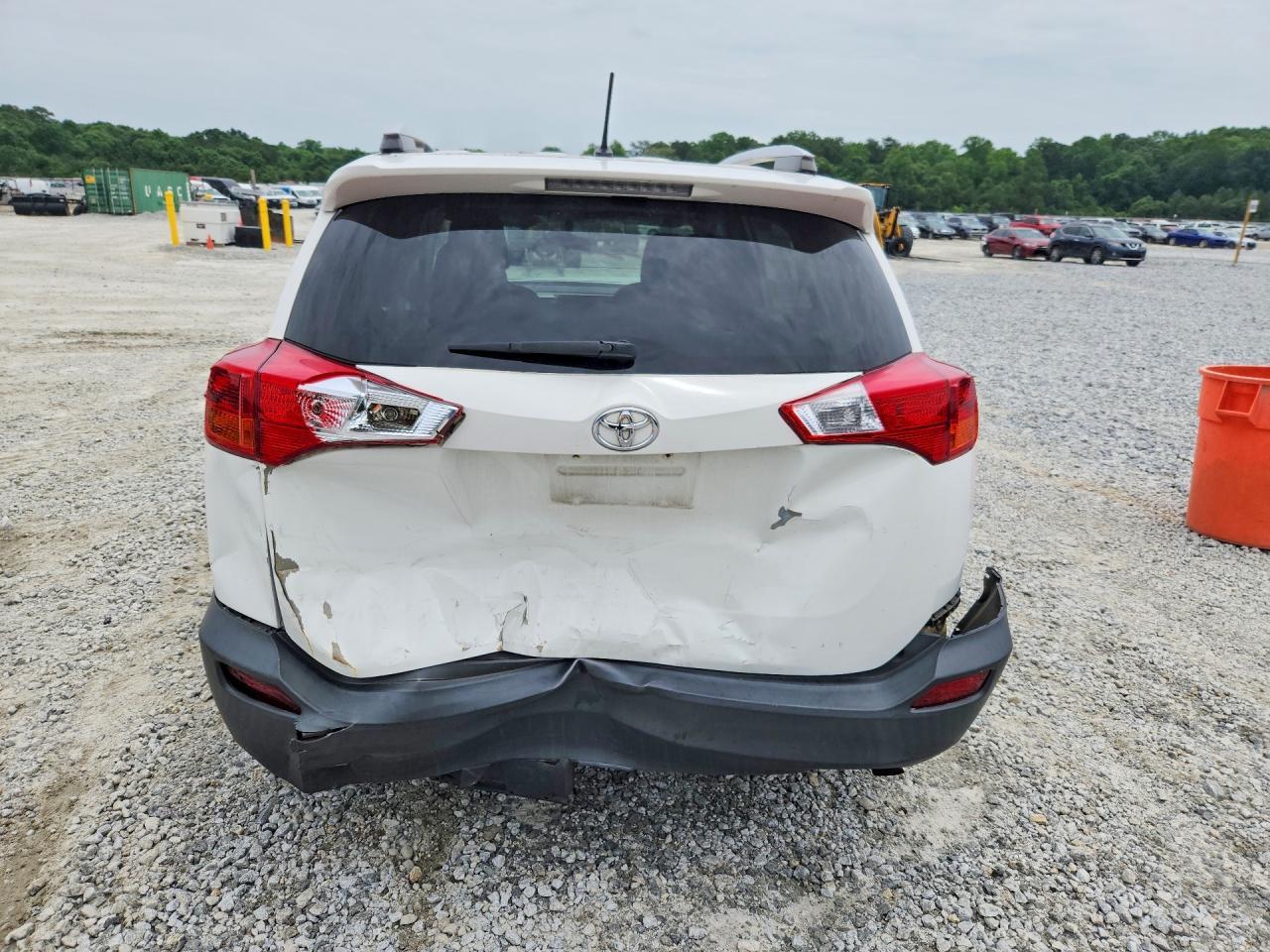 2015 Toyota Rav4 Le - Image 6