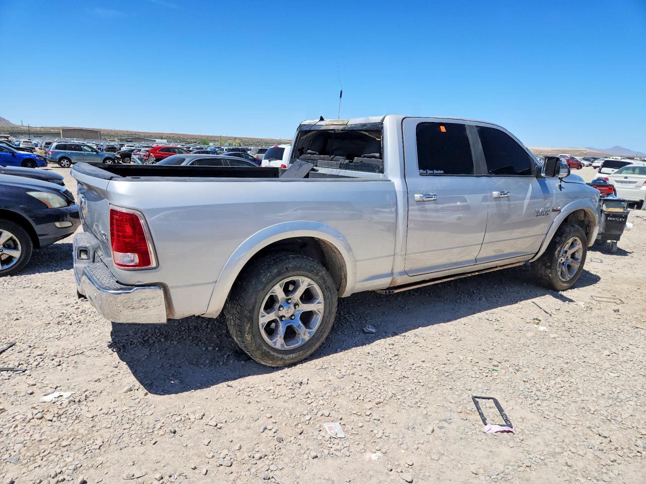 2016 Ram 1500 Laramie - Фото 3