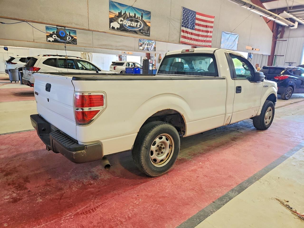 2013 Ford F150 - Фото 3