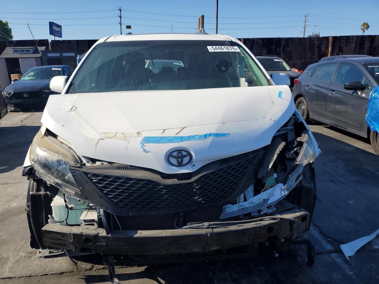 2016 Toyota Sienna Se Premium - Фото 5